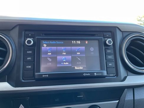 Used 2017 Toyota Tacoma SR5 image 19