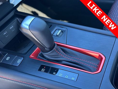 Used 2026 Nissan Kicks SR w/ Illumination Package image 32