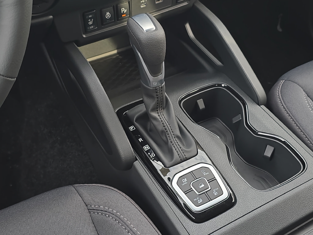 New 2027 Nissan Frontier SV w/ All-Weather Content Package AWD/4WD image 19