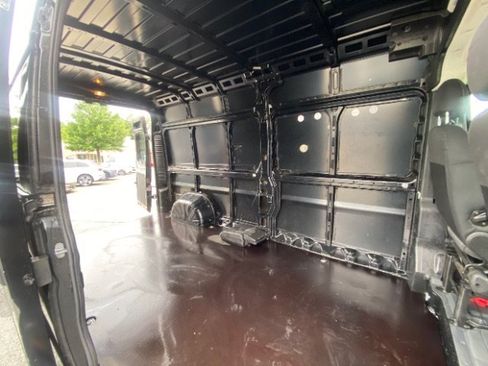 Used 2023 RAM ProMaster 2500 FWD image 9