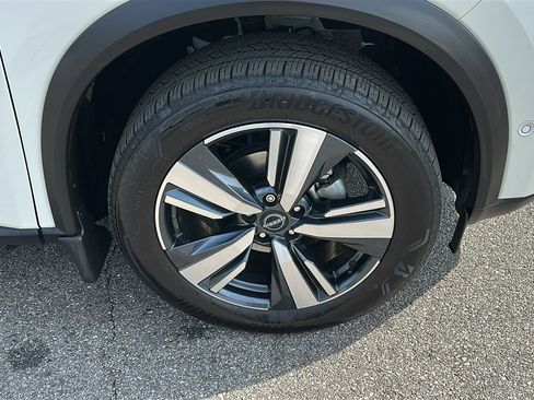 Certified 2023 Nissan Rogue SL w/ SL Premium Package AWD/4WD image 8