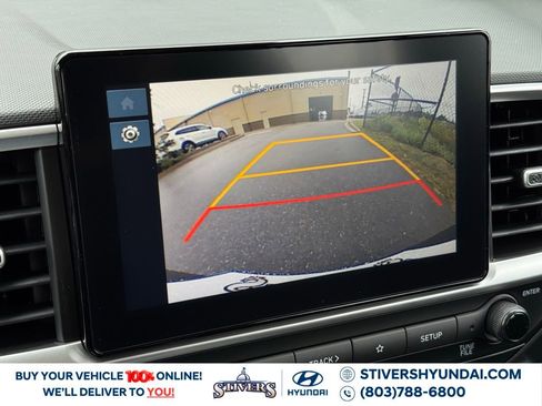 New 2026 Hyundai Venue SE image 3