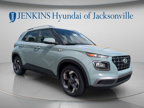 New 2026 Hyundai Venue SEL FWD image 9