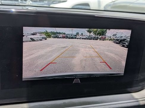 Used 2025 Buick Envista Sport Touring w/ Experience Buick Package FWD image 23
