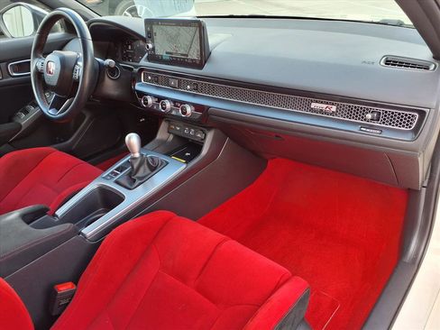 Used 2023 Honda Civic Type R image 8