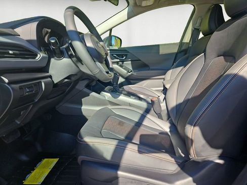 Used 2025 Subaru Crosstrek 2.5i Limited AWD/4WD image 9