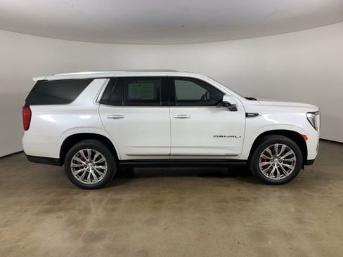 Used 2021 GMC Yukon Denali w/ Denali Premium Package AWD/4WD image 7