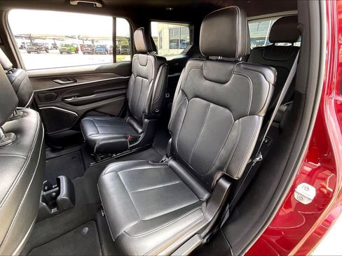 Used 2023 Jeep Grand Cherokee L Overland image 19