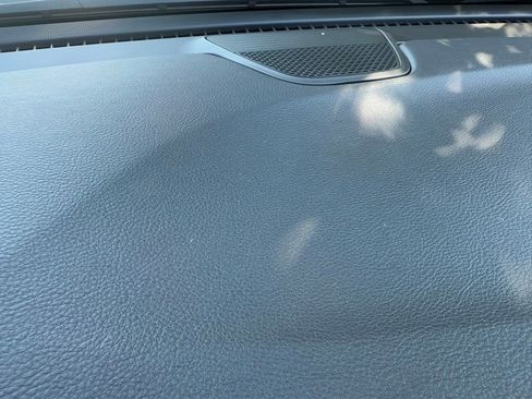 New 2026 Chrysler Pacifica Pinnacle image 11