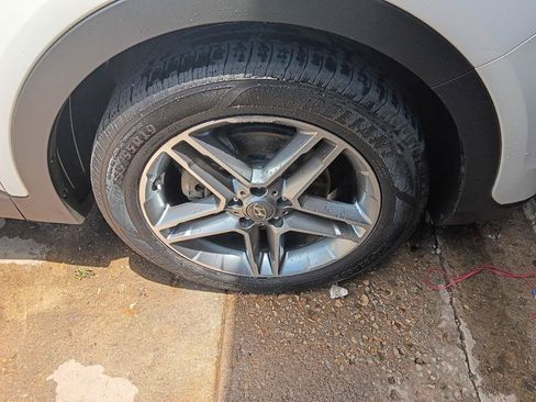 Used 2017 Hyundai Santa Fe FWD image 32
