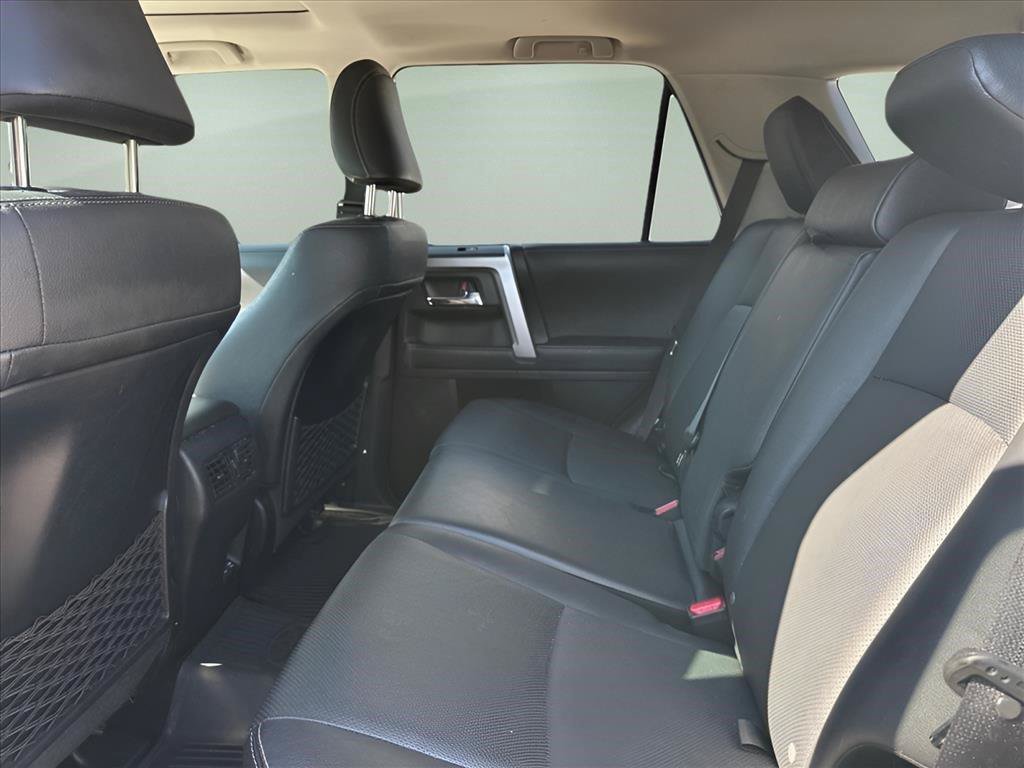Used 2022 Toyota 4Runner Limited AWD/4WD image 18