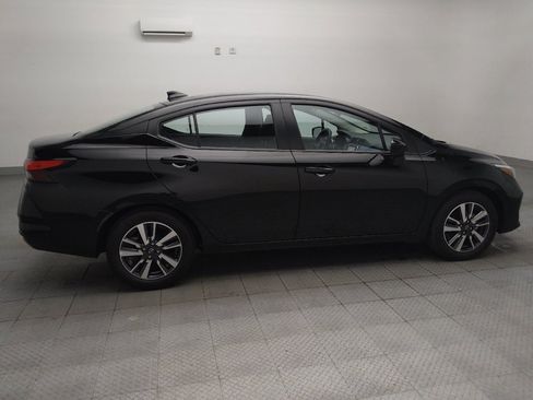 Used 2025 Nissan Versa SV FWD image 10