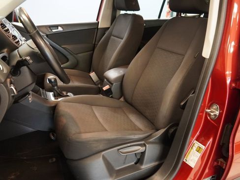 Used 2014 Volkswagen Tiguan S AWD/4WD image 3