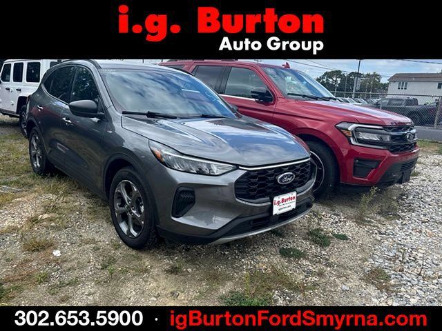 Used 2025 Ford Escape ST-Line FWD image 1
