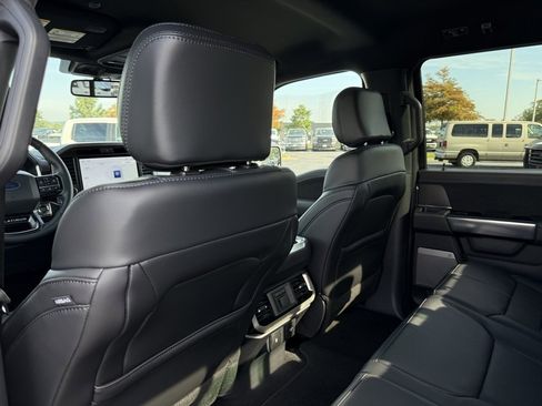 New 2025 Ford F150 Platinum image 25