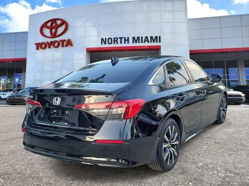 Used 2023 Honda Civic EX image 4