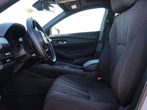 Used 2025 Honda Accord Sport image 12