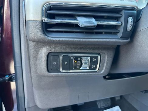 Used 2020 Lincoln Corsair Reserve image 21