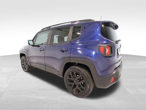 Used 2019 Jeep Renegade Altitude w/ Quick Order Package 2XM AWD/4WD image 2