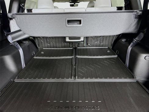 New 2025 Mitsubishi Outlander SEL image 27