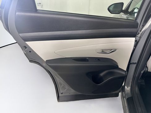 Used 2025 Hyundai Tucson SEL FWD image 25