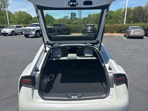 Used 2023 Toyota Prius XLE FWD image 13