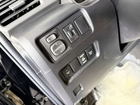 Used 2013 Toyota 4Runner Limited AWD/4WD image 29