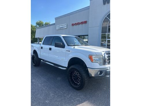 Used 2012 Ford F150 XLT w/ Off Road Pkg AWD/4WD image 2
