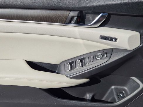 Used 2019 Honda Accord EX-L image 21