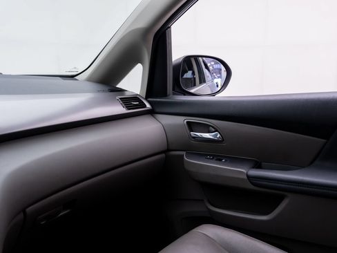 Used 2015 Honda Odyssey EX-L image 31