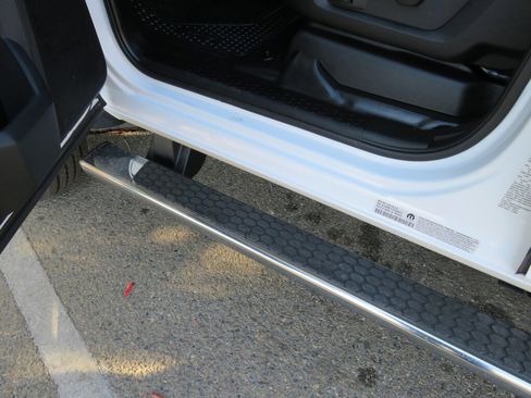 New 2023 RAM 4500 Tradesman w/ Chrome Appearance Group RWD image 23