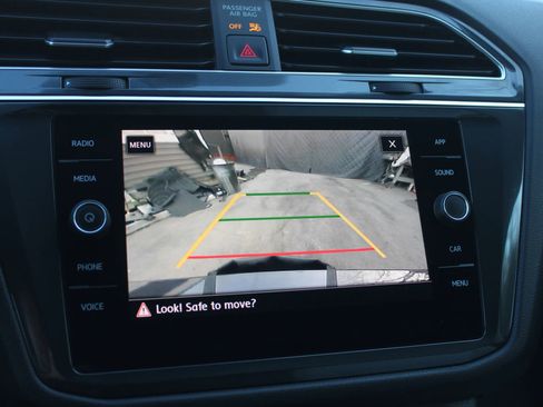 Used 2019 Volkswagen Tiguan SE AWD/4WD image 31