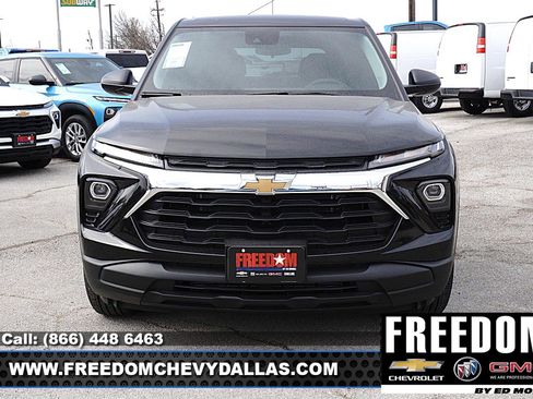 New 2026 Chevrolet TrailBlazer LS w/ LS Convenience Package FWD image 2