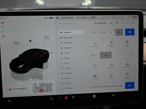 Used 2023 Tesla Model 3 Standard Range image 24