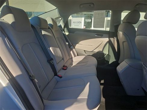 Used 2019 Hyundai Sonata SE image 23