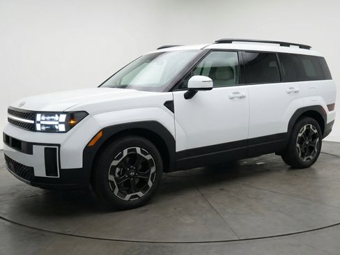 Used 2026 Hyundai Santa Fe SEL AWD/4WD image 3