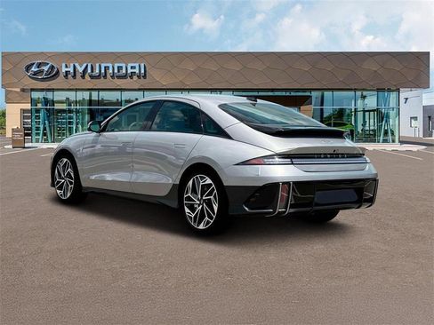 New 2025 Hyundai Ioniq 6 Limited image 5