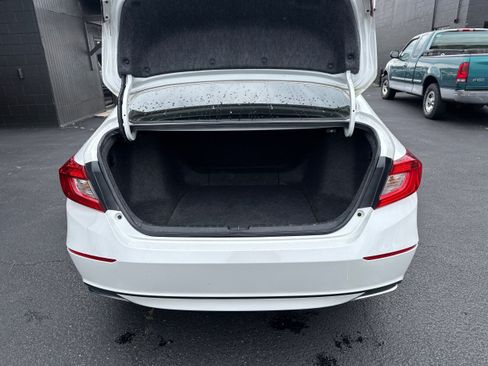 Used 2018 Honda Accord LX image 11