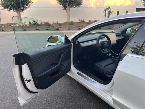 Used 2020 Tesla Model 3 Long Range image 12