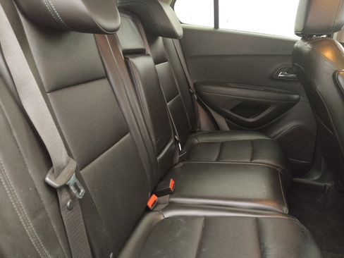 Used 2016 Chevrolet Trax LTZ FWD image 19