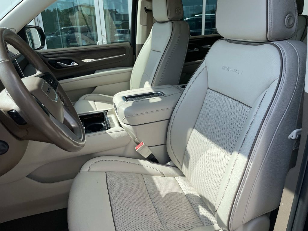 Used 2022 GMC Yukon Denali AWD/4WD image 20