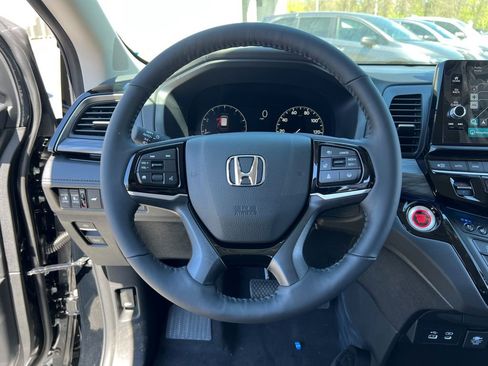 New 2026 Honda Odyssey Elite image 18
