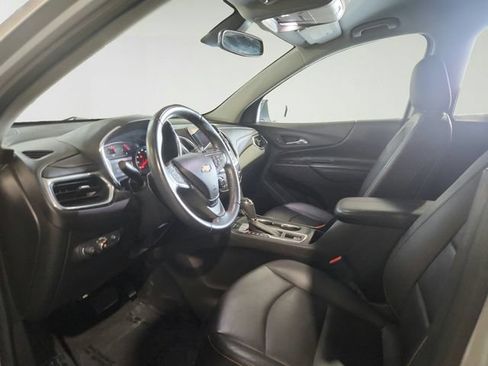 Used 2019 Chevrolet Equinox Premier w/ LPO, Cargo Package AWD/4WD image 9