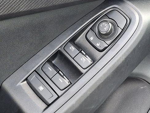 Certified 2026 Subaru Crosstrek 2.5i Premium AWD/4WD image 15