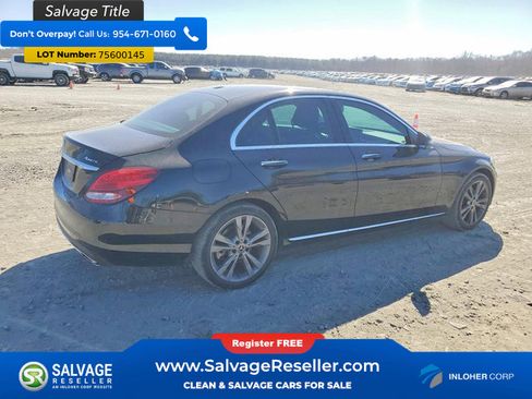 Used 2018 Mercedes-Benz C 300 4MATIC Sedan image 4
