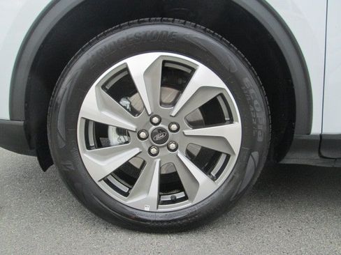 Used 2025 Ford Escape Platinum AWD/4WD image 8