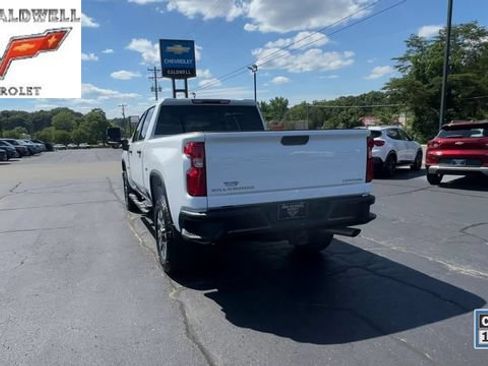 Used 2025 Chevrolet Silverado 2500 Custom w/ Custom Value Package AWD/4WD image 7