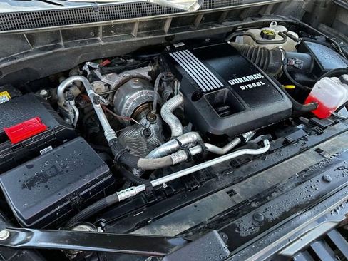 Used 2024 Chevrolet Silverado 1500 RST w/ Convenience Package II AWD/4WD image 28