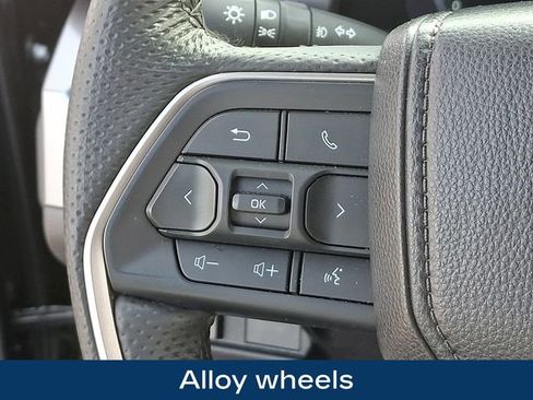 Used 2025 Toyota Tacoma TRD Sport image 24