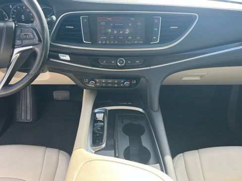 Used 2023 Buick Enclave Premium FWD image 9